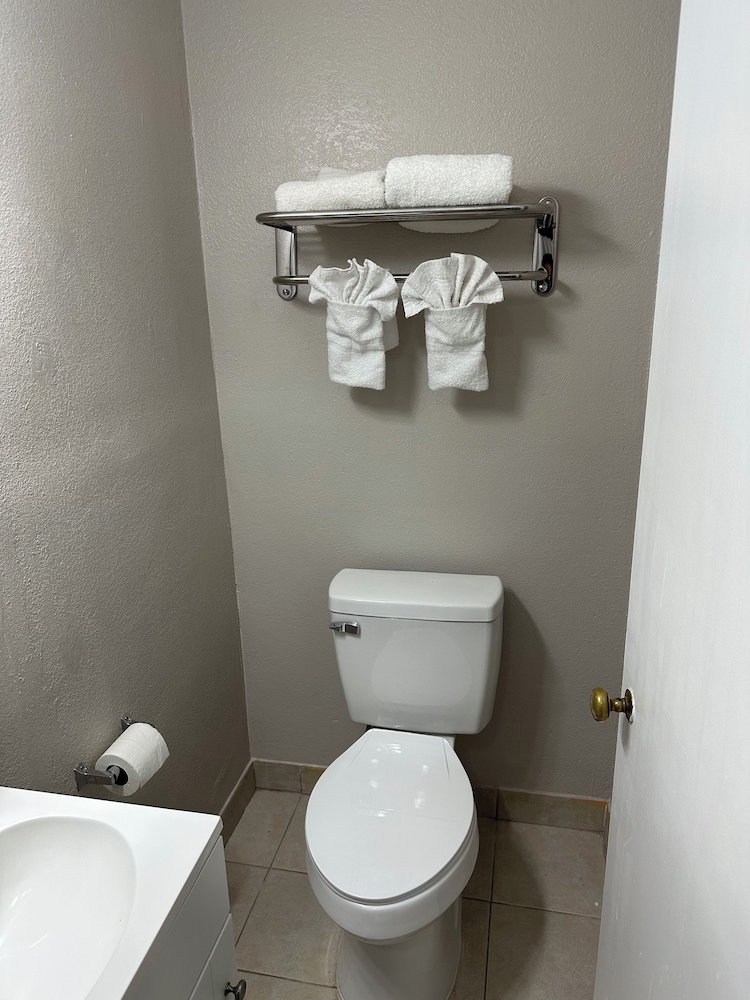 Standard Double Room, 2 Double Beds photo 2