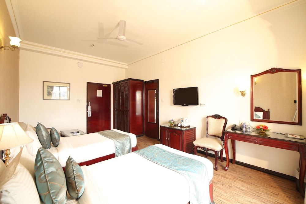 Heritage Room - Photo 3
