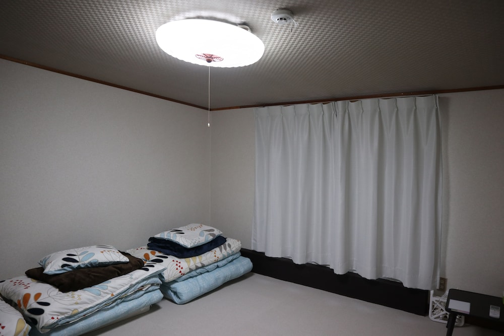 Western Style Room For 4 Guests photo 3