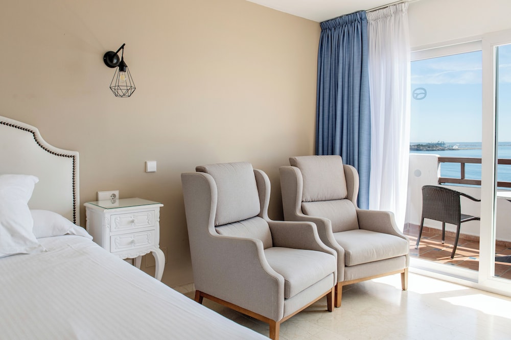 Premium Double Room, Sea View (1 Adult + 1 Child)