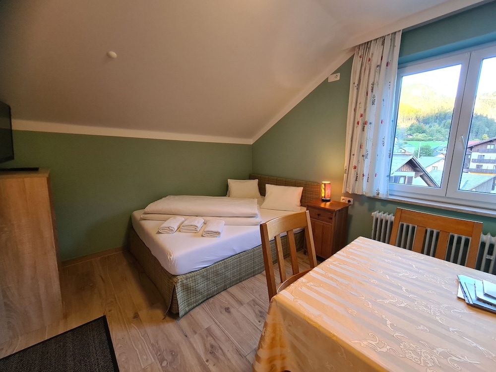 Double Room, Mountain View