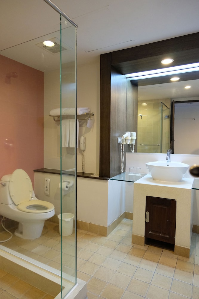 Executive Double Room - Photo 15