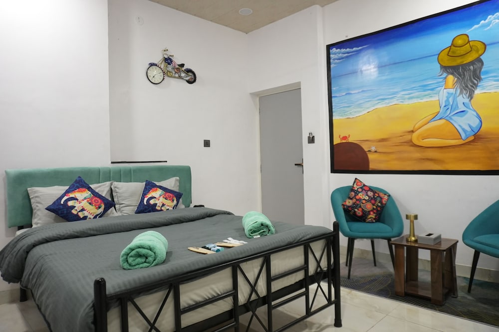 Deluxe AC Room