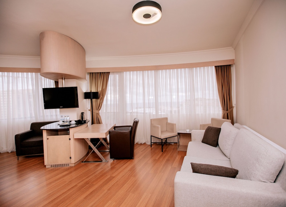 Standard Room, 1 Double Bed, City View photo 1