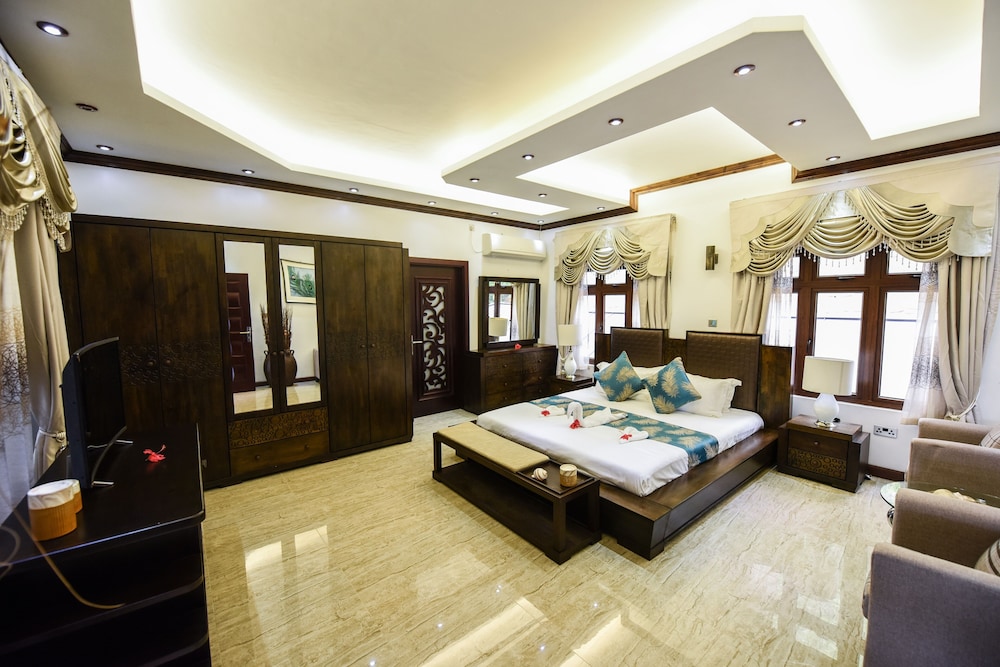 Deluxe Room, 1 King Bed