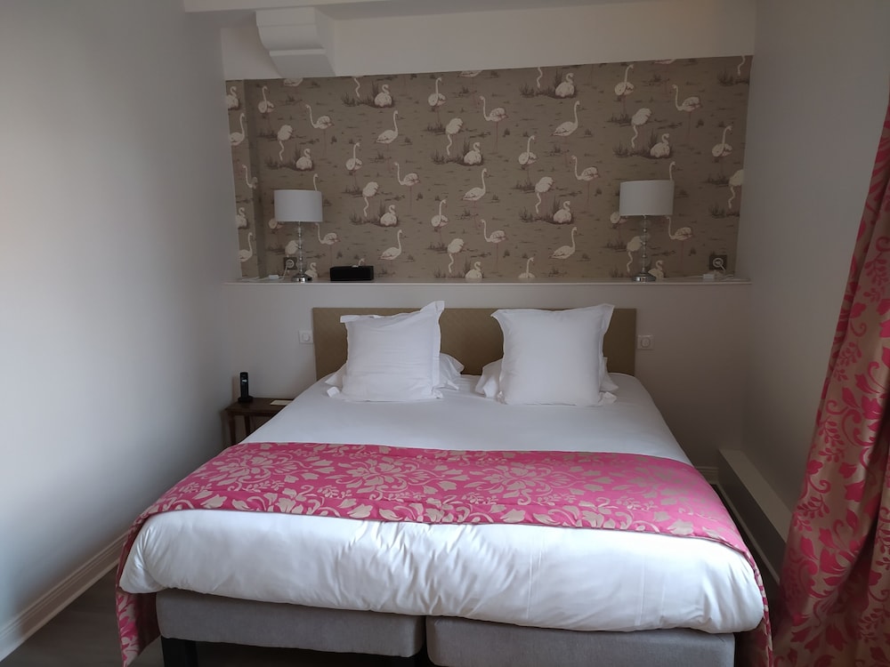 Comfort Suite photo 1