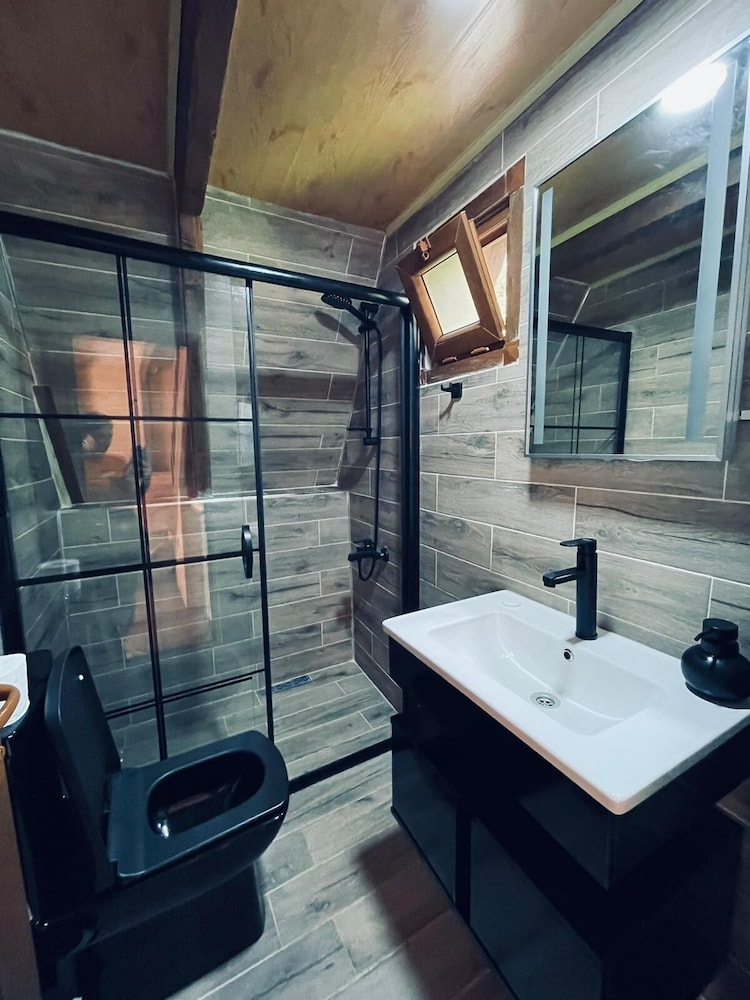 Premium Bungalow photo 2