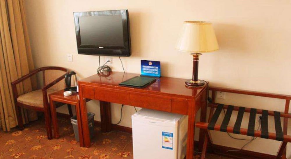 Standard Twin Room - Photo 2
