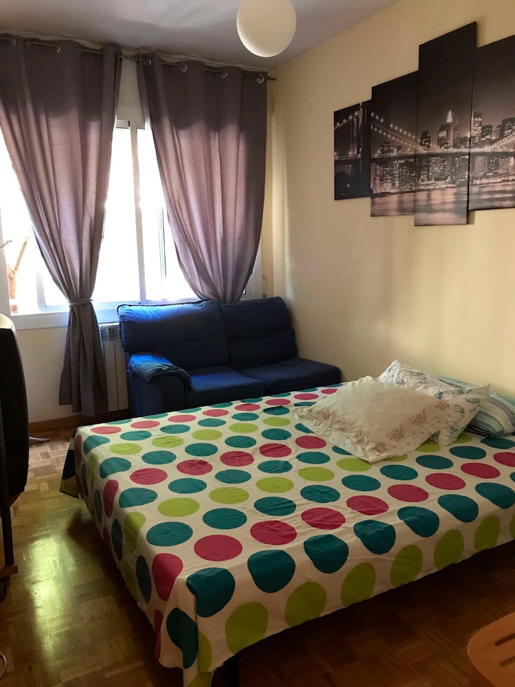 Double Room, Shared Bathroom 5
