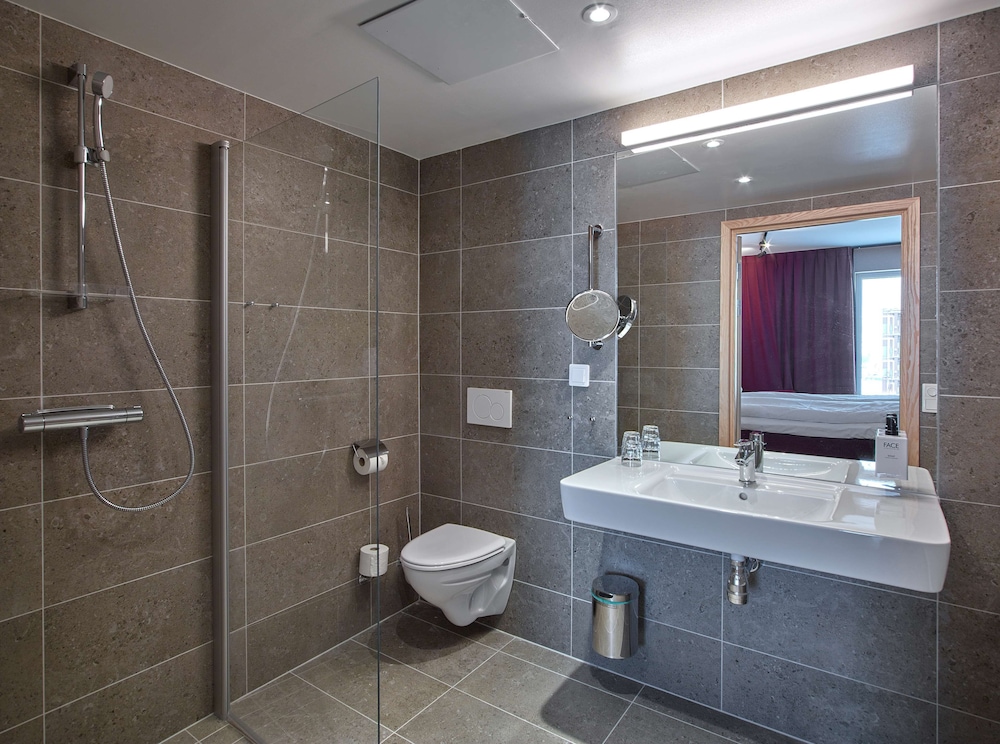 Standard Double Room - Photo 6