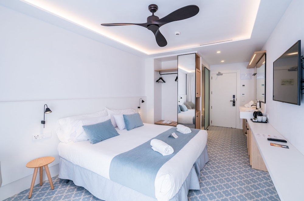 Double Room, Balcony