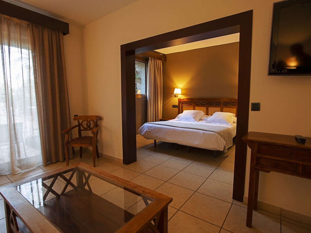 Comfort Triple Room, Terrace - Photo 2