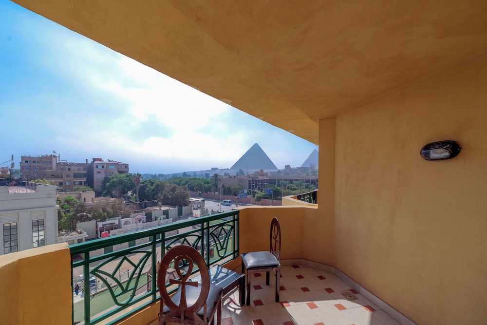 Superior Double Room Pyramids View - Photo 24