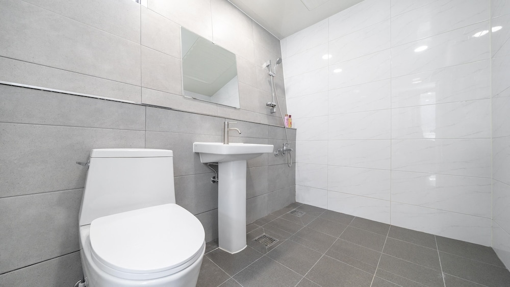 Basic Room, 1 Bedroom (B-202호(SPA)) - Photo 5
