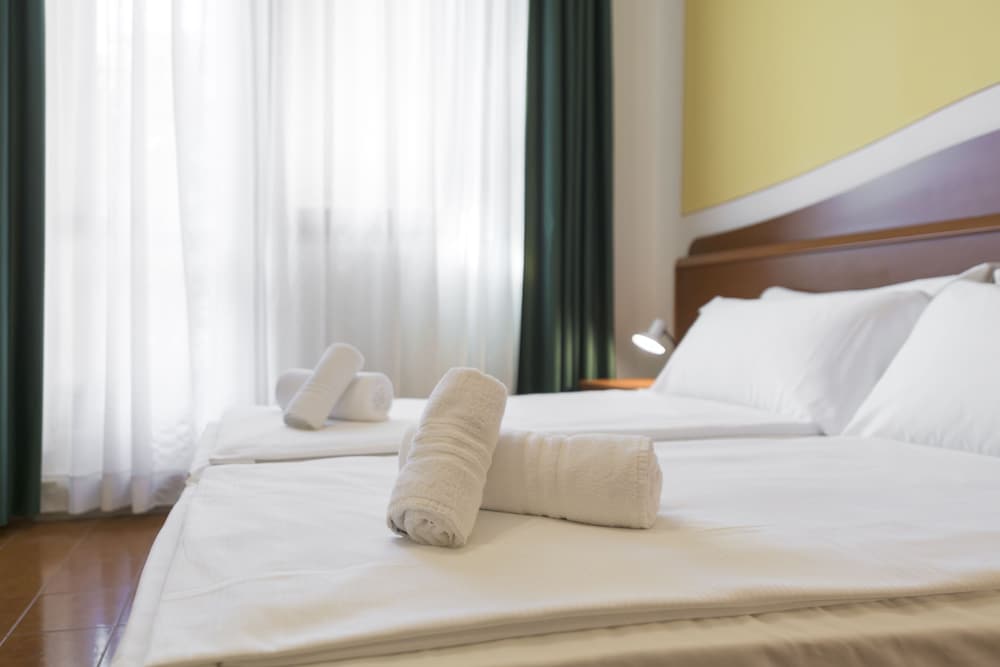 Basic Double Room