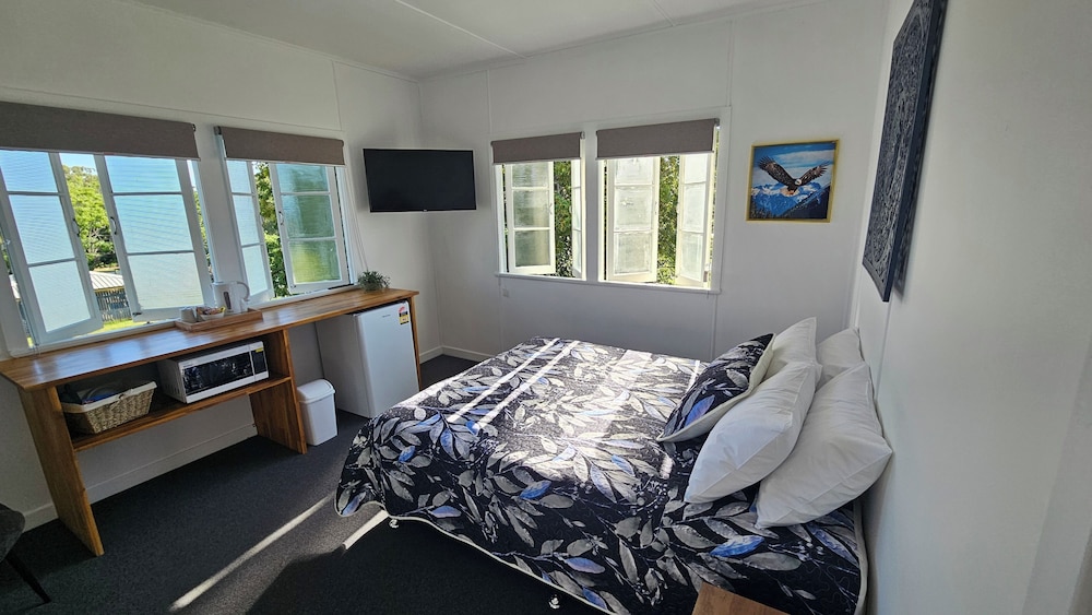 Basic Room, 1 Double Bed, Shared Bathroom, Annex Building photo 1