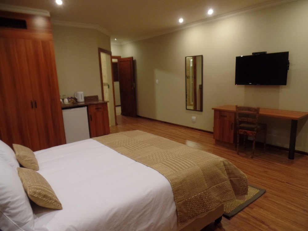 Room 3 photo 1