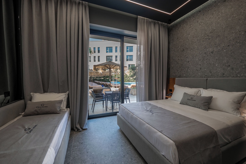 Triple Room, Balcony photo 3