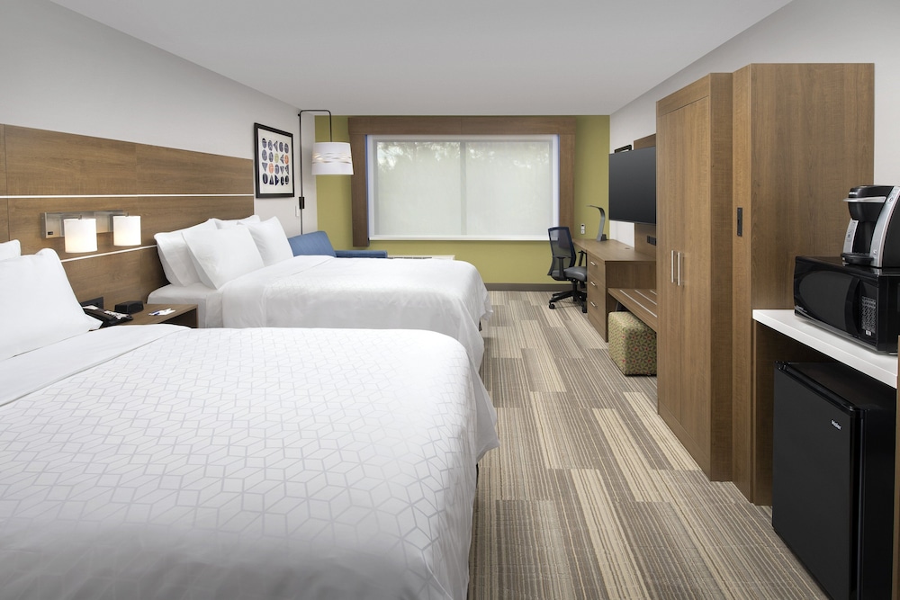 Suite, Multiple Beds