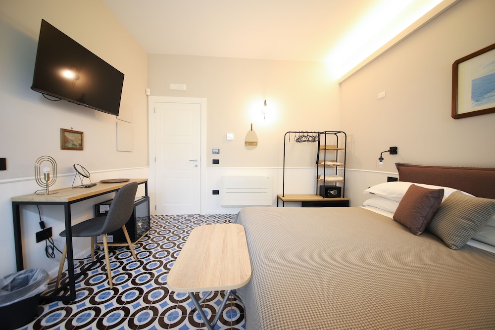 Design Double Room, Terrace, Ground Floor - Photo 10
