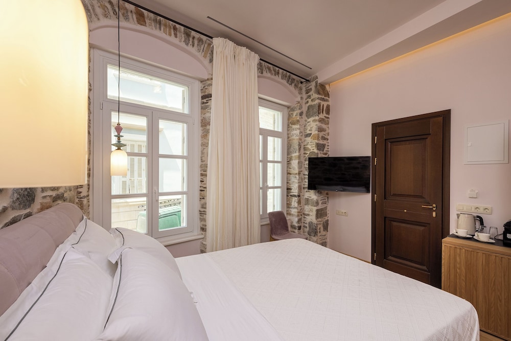 Economy Double Or Twin Room photo 3