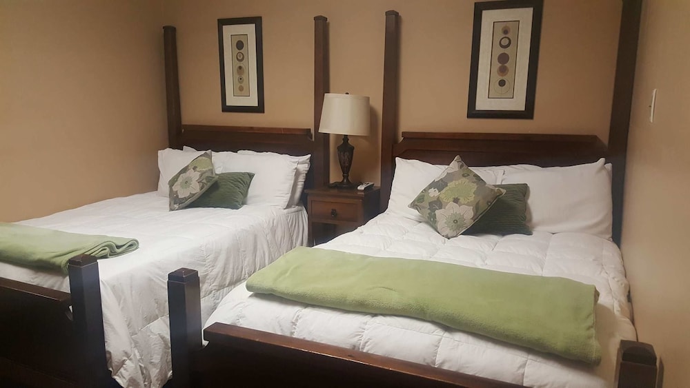 Classic Room, 2 Double Beds