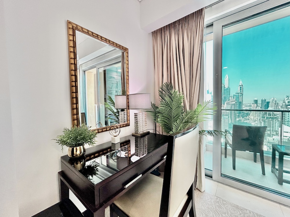 Luxury Studio, Marina View photo 3