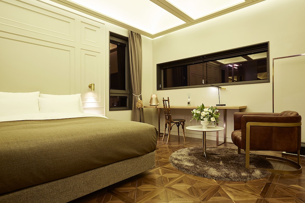 Deluxe Double Room, City View photo 1