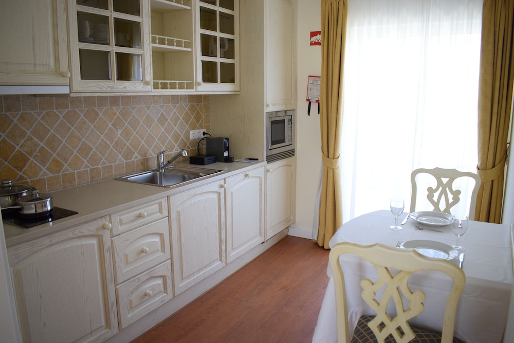 Superior Apartment, 1 Bedroom, Sea View (Double) - Photo 2