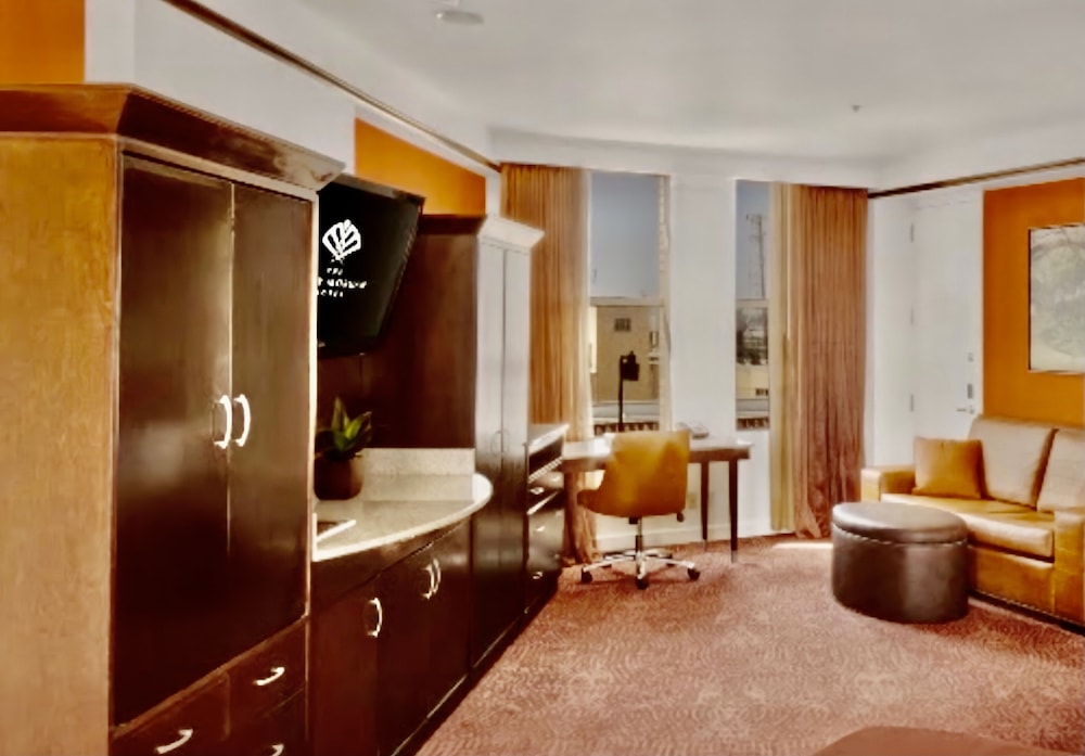 Junior Suite, 1 King Bed (Garden Tub for 2, Alamo View)