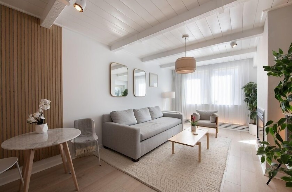 Condo, 1 Bedroom