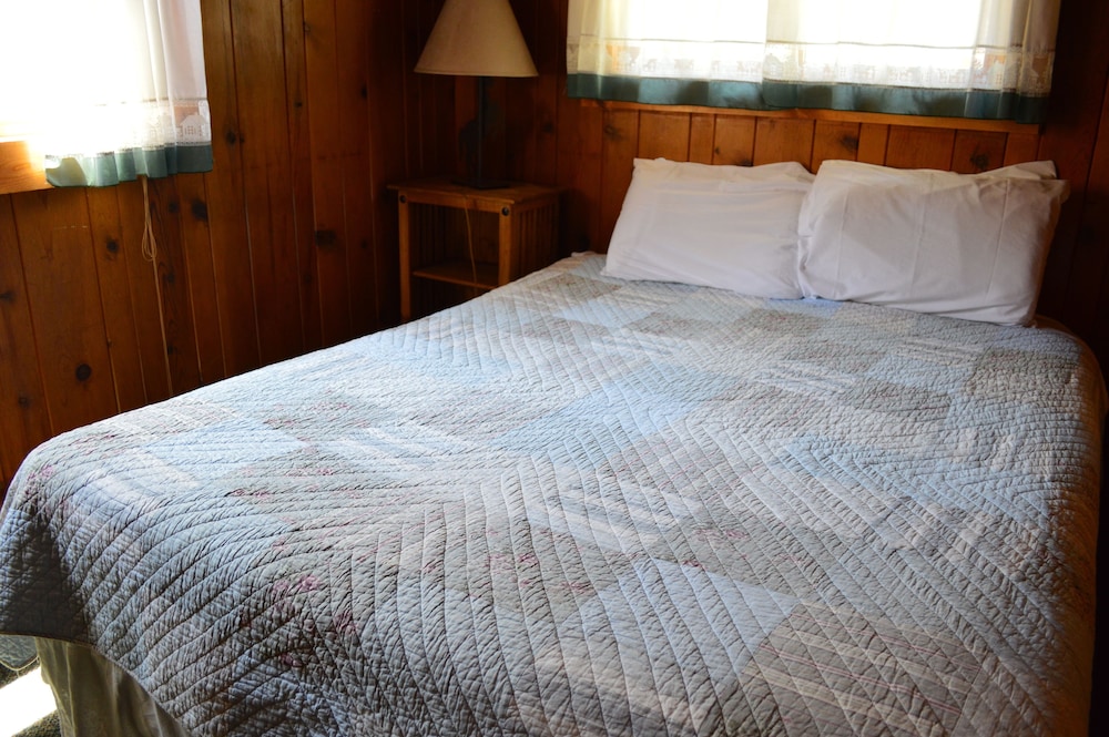 Cabin, 2 Bedrooms (Big Pine @ Wildwood -Not Pet Friendly) photo 1