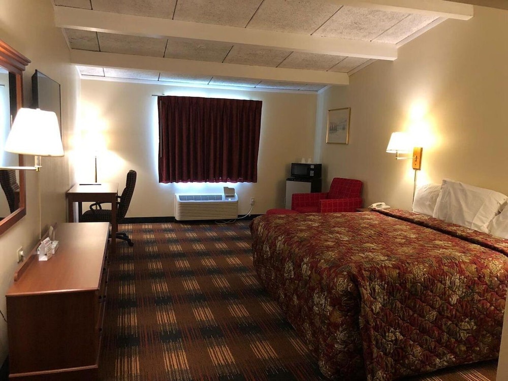 Standard Room, 1 King Bed - Photo 7