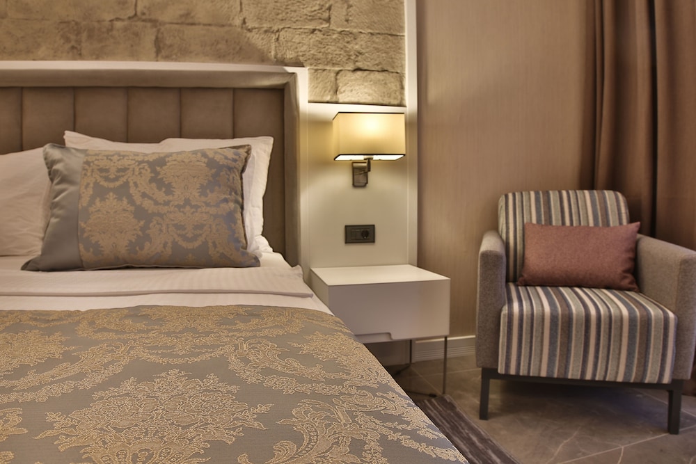 Standard Double Room - Photo 3