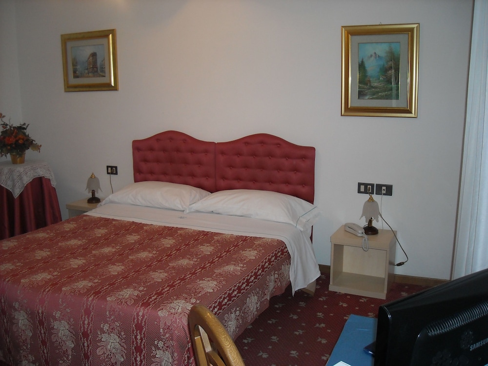 Double Room, Mountain View - Photo 2