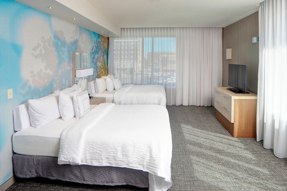 Suite, Multiple Beds
