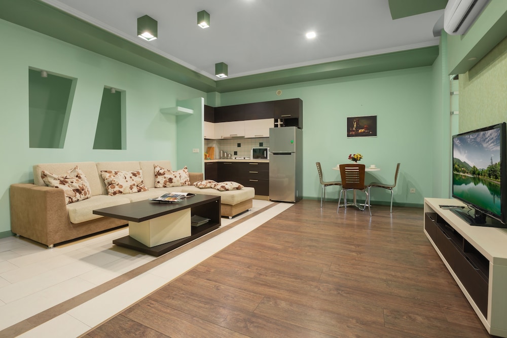 Junior Apartment