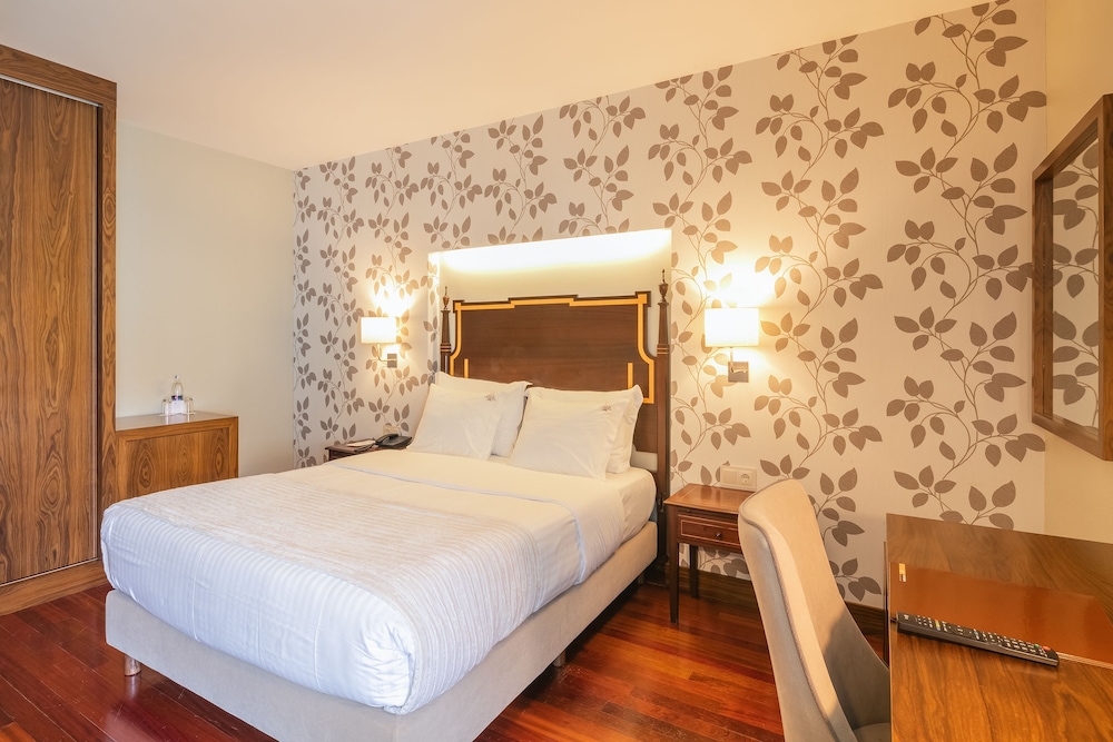 Standard Double Room, 1 Double Bed - Photo 2
