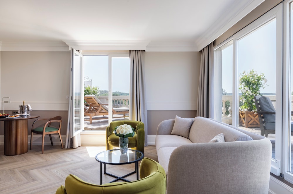 Suite, 1 King Bed (Prince de Conde) photo