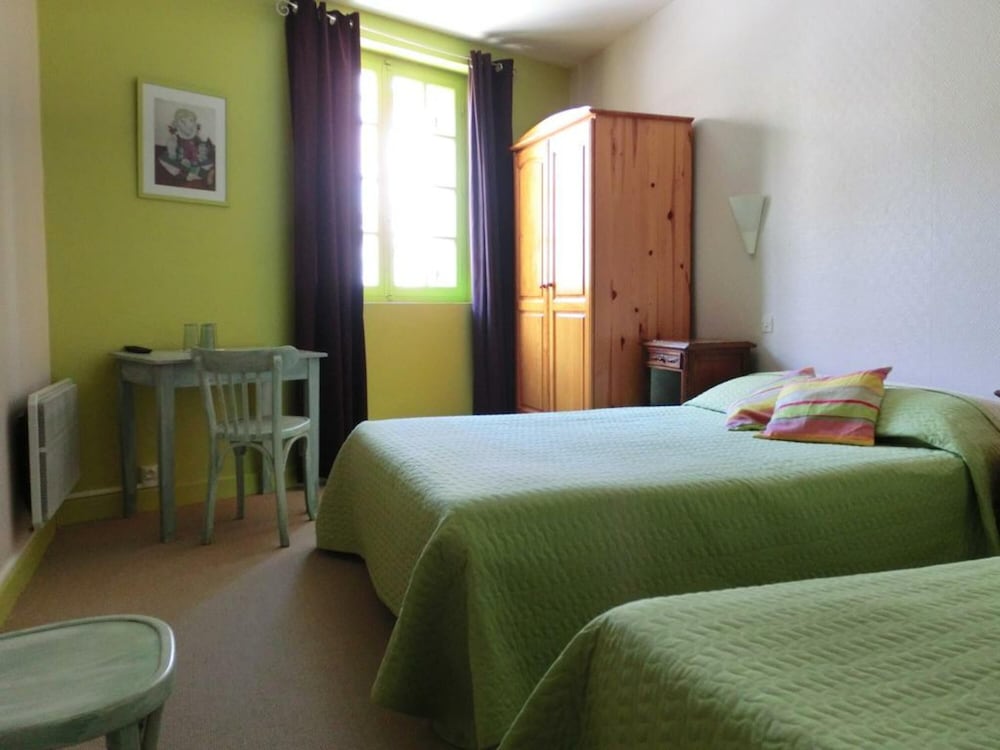 Room (5 Personnes)