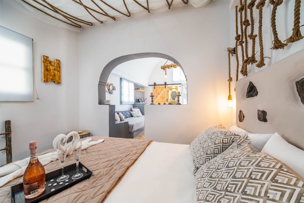 Traditional Suite, 1 Double Bed with Sofa bed (Asera 1)