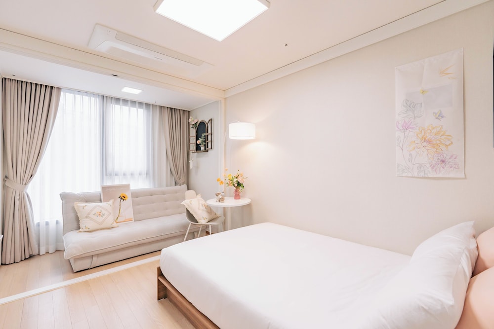Basic Apartment