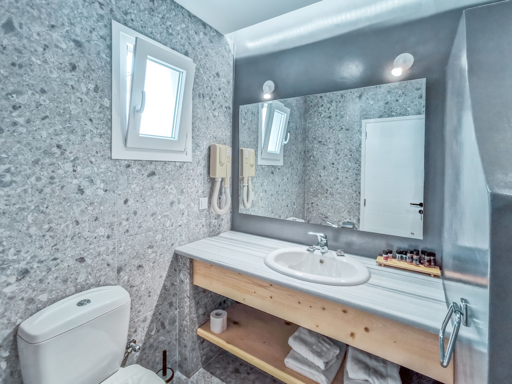 Junior Studio Suite, Sea View photo 3