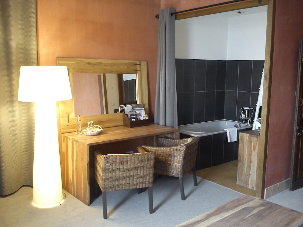 Superior Double Or Twin Room, Sea View (Grand Pavois) photo 3