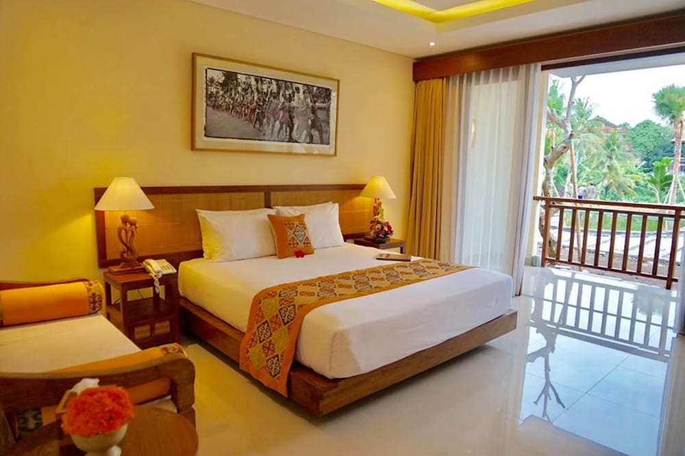 Superior Room, Balcony, Pool View - Photo 12