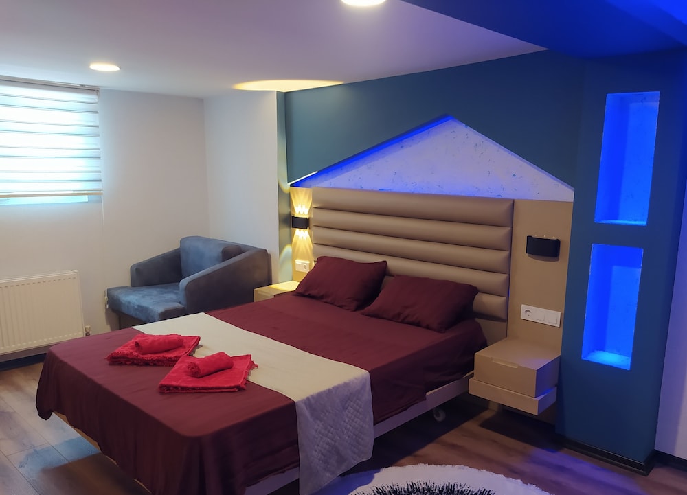 Honeymoon Apartment photo 2