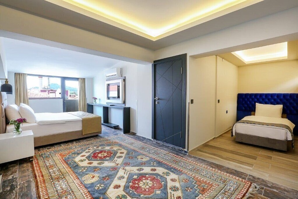 Family Triple Room, Mountain View photo 2
