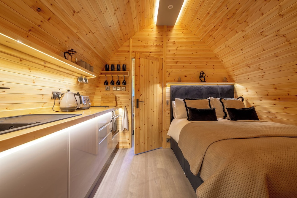 Cabin (Torridon) photo 3