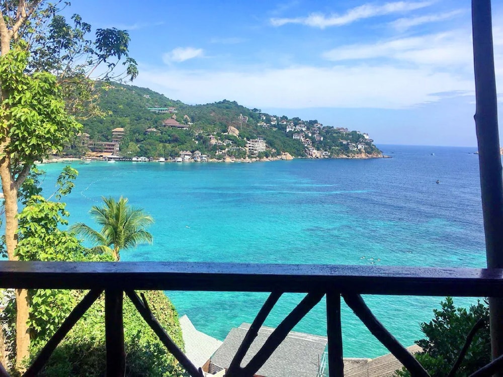 Bungalow, Sea View, Double Room, 2 Pax (Fan room) photo 3