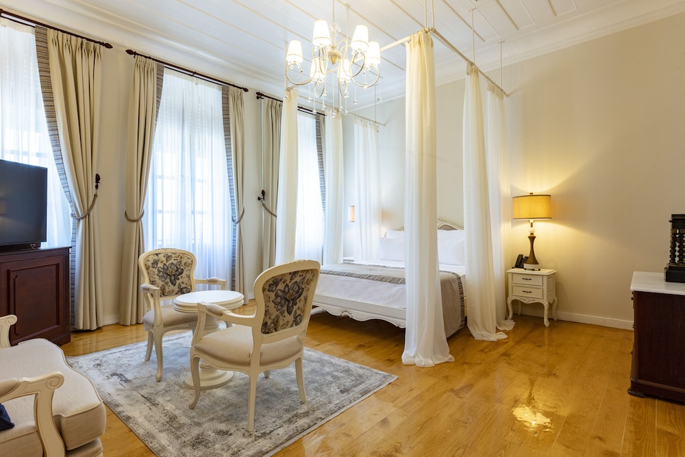 Royal Room, 1 Double Bed, Sea View